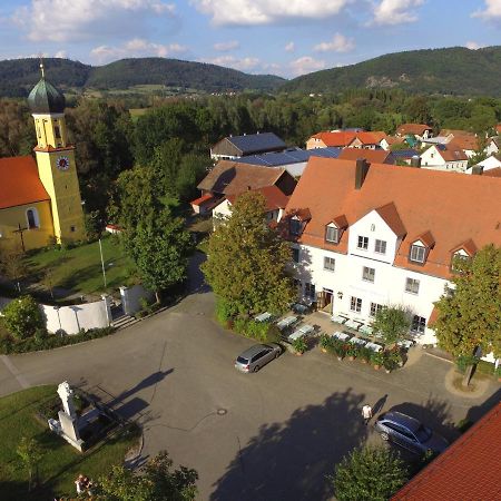 Landgasthof Geser Sarching Экстерьер фото