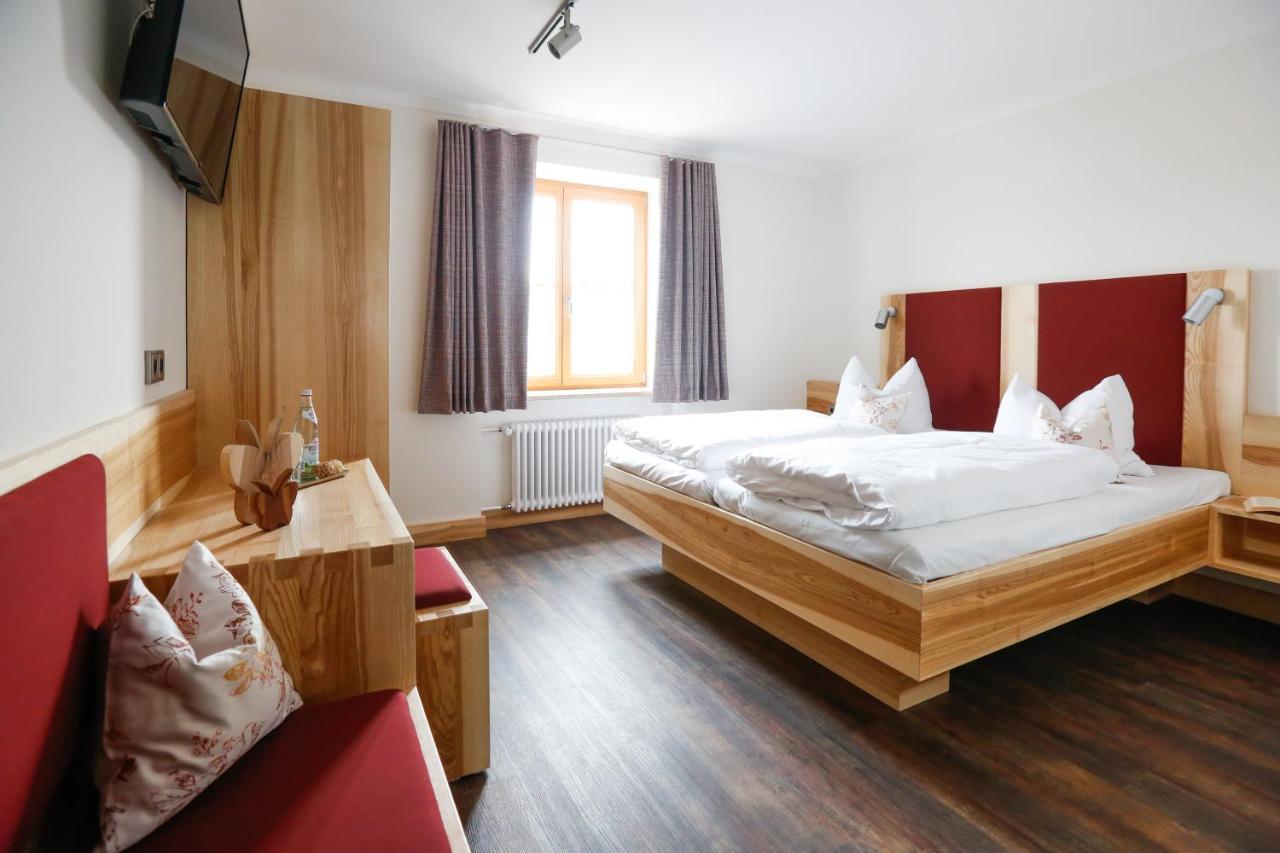 Landgasthof Geser Sarching Экстерьер фото