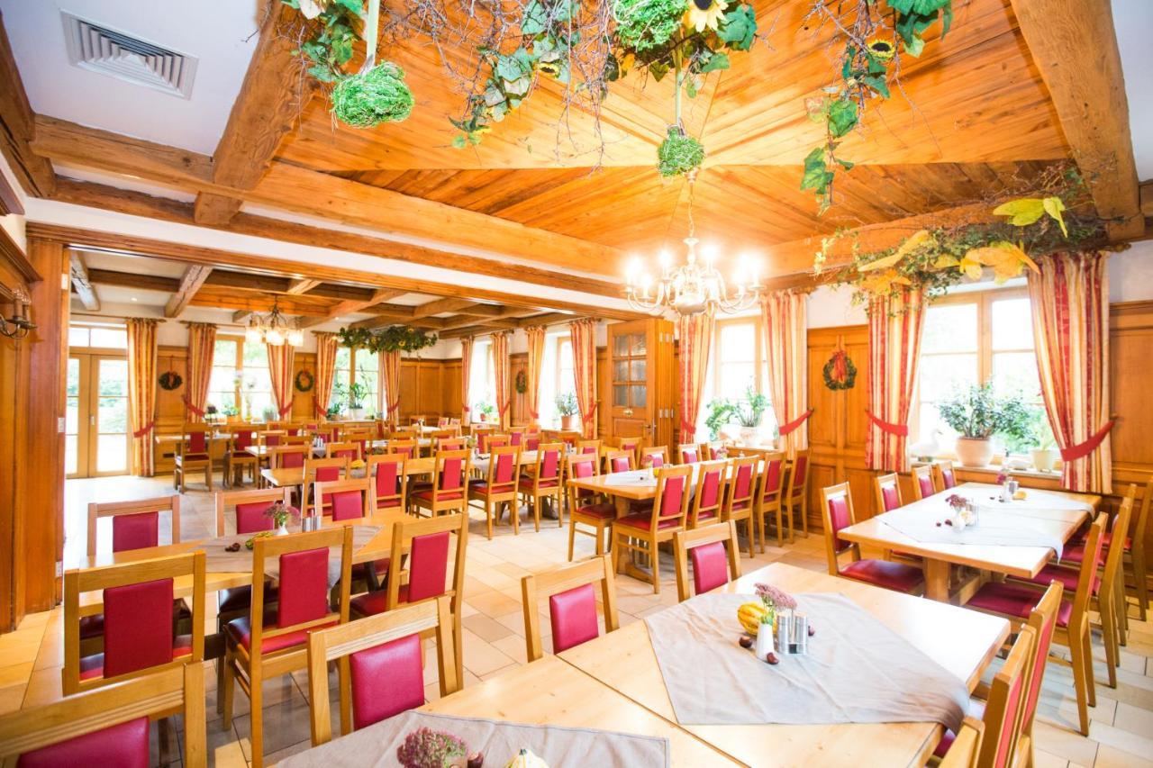 Landgasthof Geser Sarching Экстерьер фото